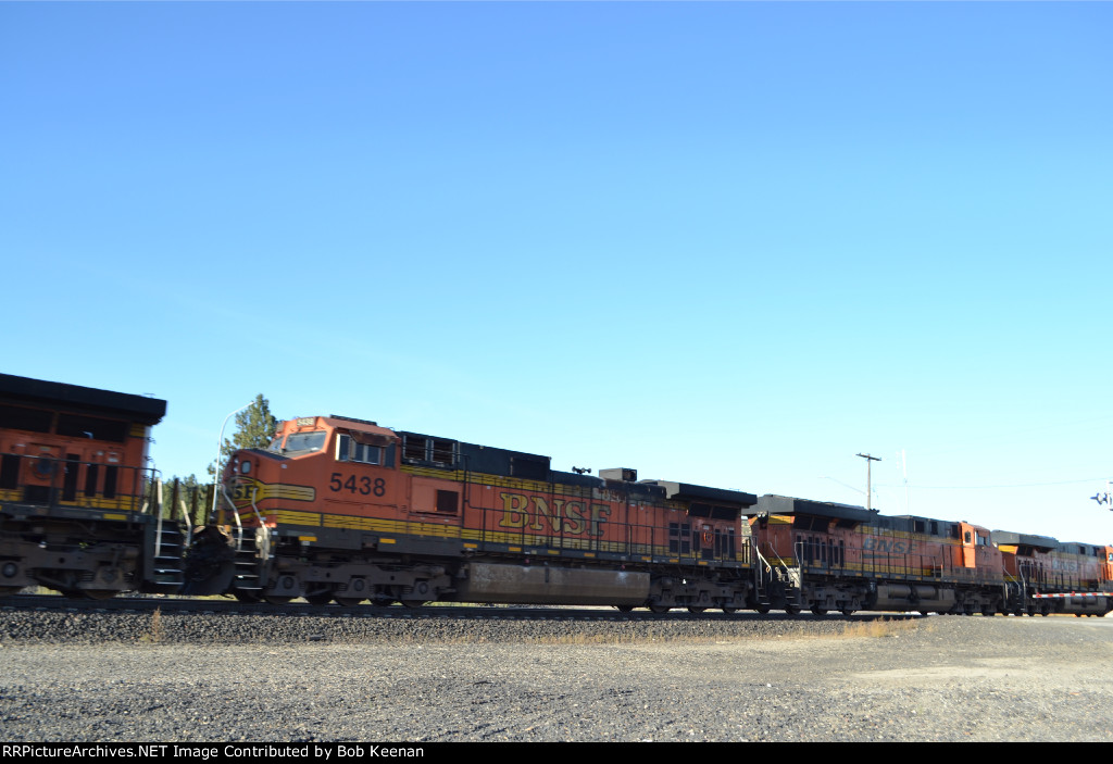 BNSF 5438